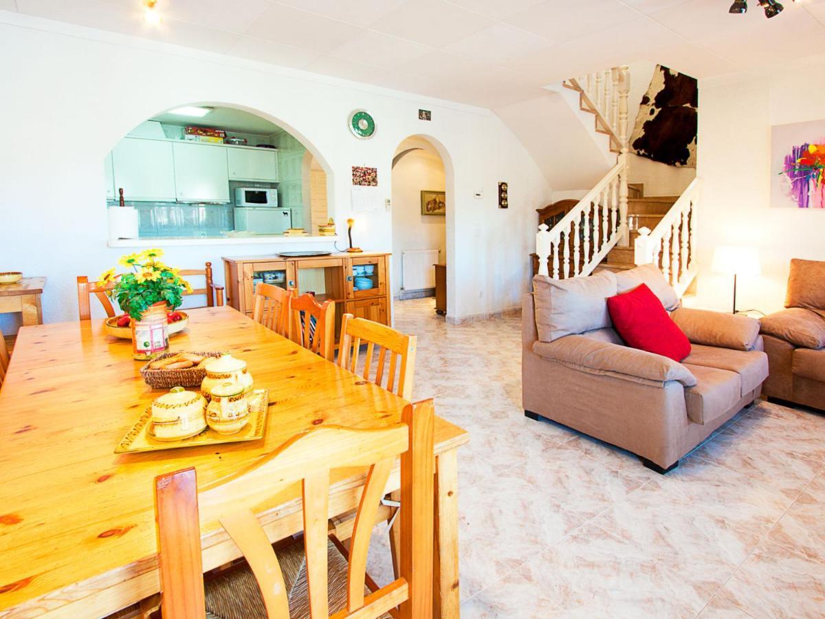 Holiday Home Requesens Canal Empuriabrava Exterior foto